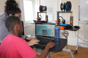 Student learning 3D modeling